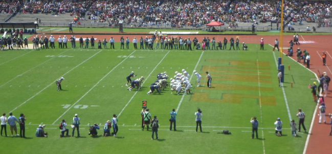 #Temporada2014: Joe Montana, testigo del triunfo de Pumas CU ante Auténticos Tigres.