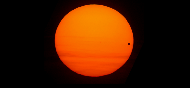 Tránsito de Venus, junio 8 de 2004. (Foto cortesía de Robert Garfinkle)