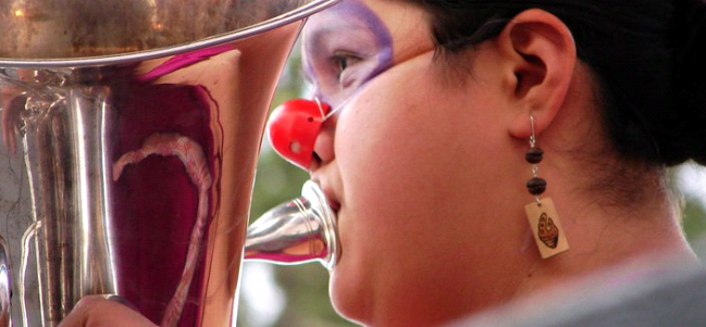 Lunes musical: 'No corro, no grito, no empujo', de Triciclo Circus Band.