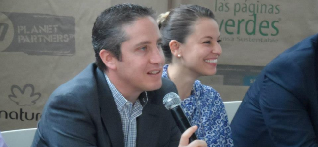 Rodrigo del Villar, Presidente de Las Páginas Verdes; y Paulina Moreno, Directora.